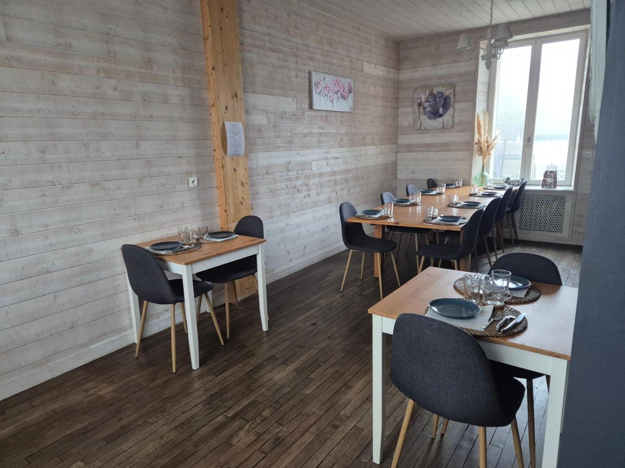 L'Ame Du Gourmand Hotel Pontorson Bagian luar foto